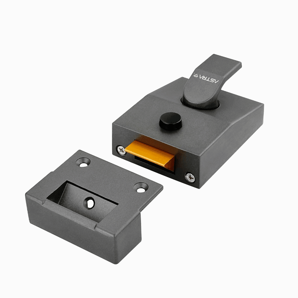 ASTRA Nightlatch Auto-Locking 60mm
